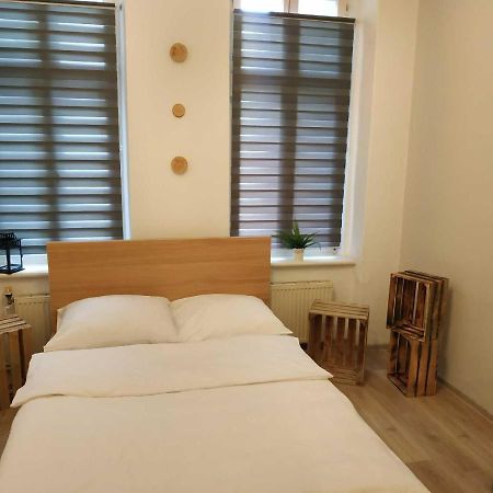 Rejtana Street Hostel Вроцлав Экстерьер фото