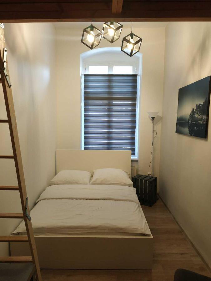 Rejtana Street Hostel Вроцлав Экстерьер фото