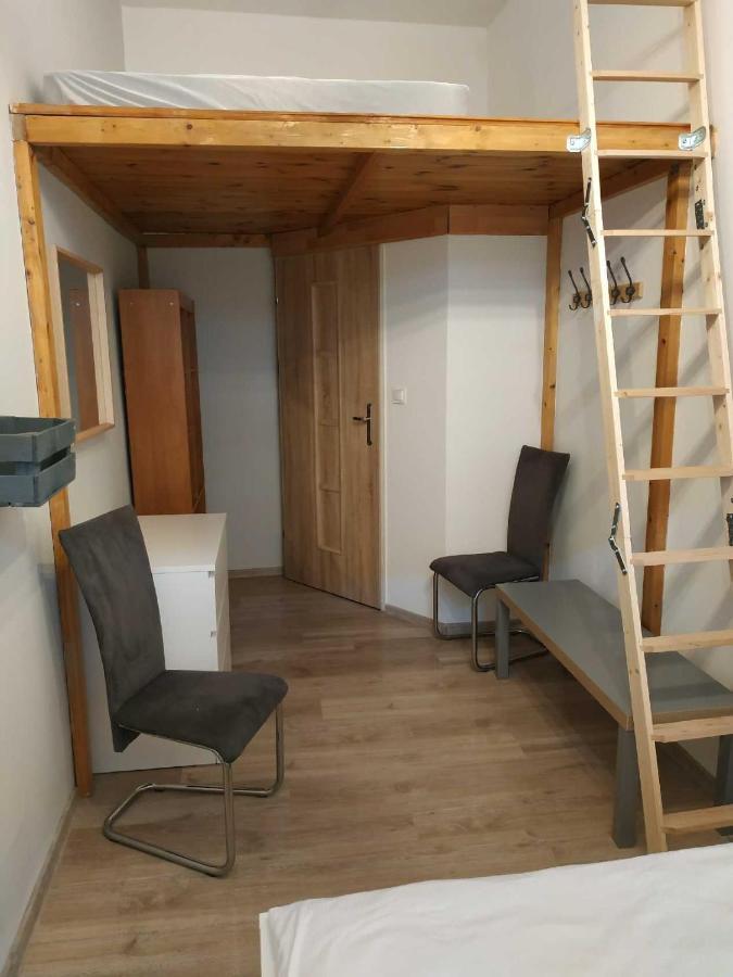 Rejtana Street Hostel Вроцлав Экстерьер фото